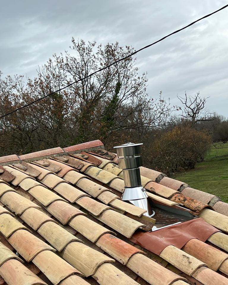 Insert à bois installé à Fronsac — chantier Le Cœur du Foyer