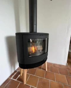Installation de poêle à granulés à Saint-Émilion — réalisation Le Cœur du Foyer