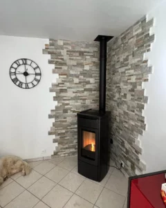 Pose de poêle à bois à Saint-Émilion par Le Cœur du Foyer, artisan RGE Qualibois