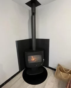 Chantier de chauffage au bois à Guîtres — artisan chauffagiste Le Cœur du Foyer