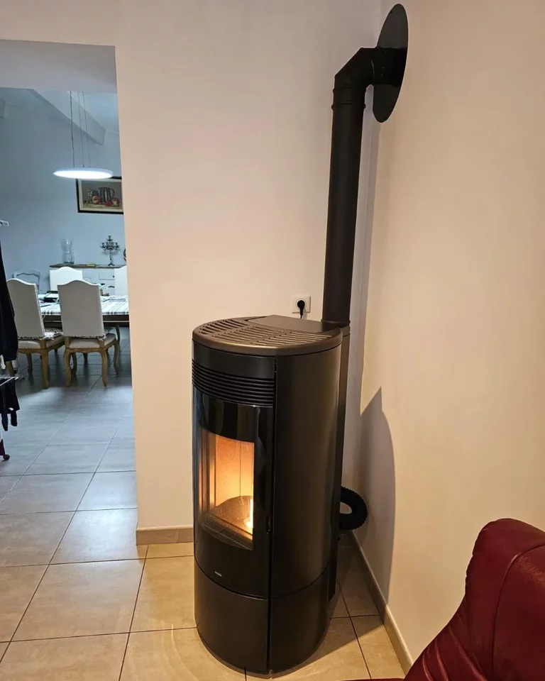 Installation de poêle à granulés à Fronsac — réalisation Le Cœur du Foyer