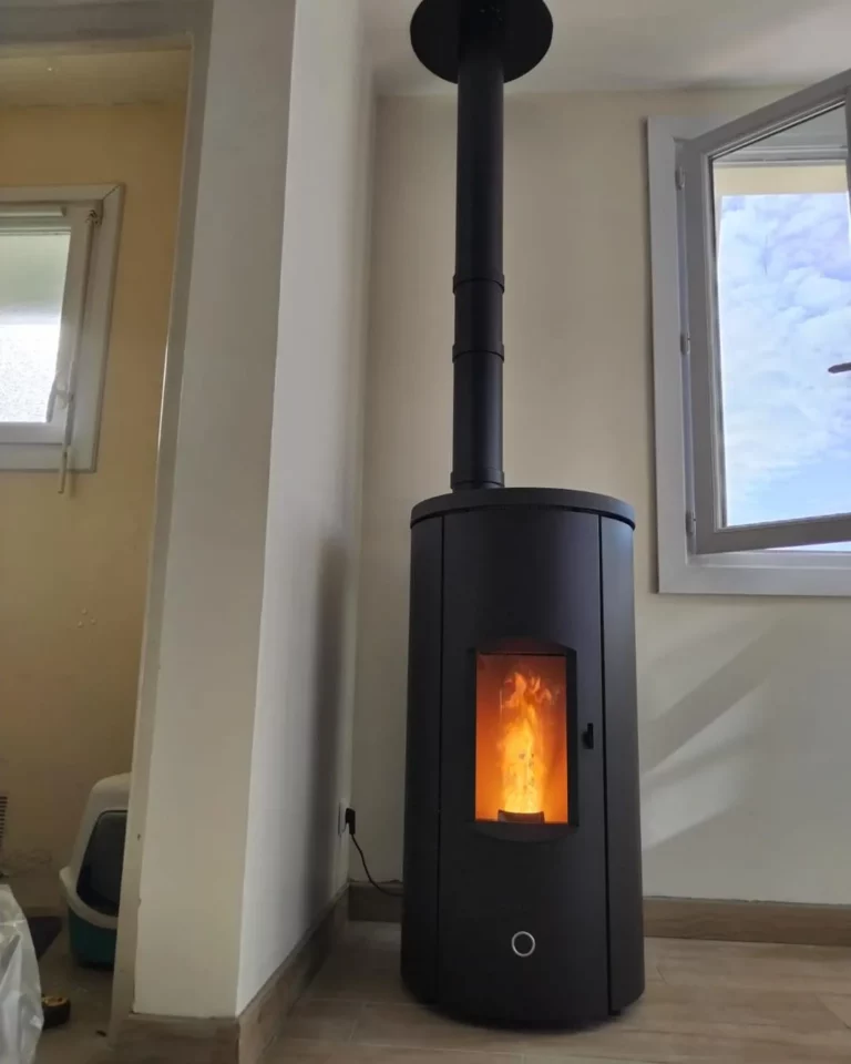 Chantier de chauffage au bois à Coutras — artisan chauffagiste Le Cœur du Foyer