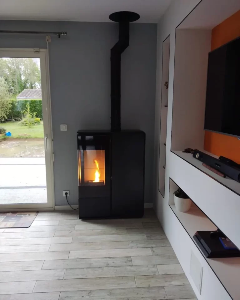 Installation de poêle à granulés à Castillon-la-Bataille — réalisation Le Cœur du Foyer